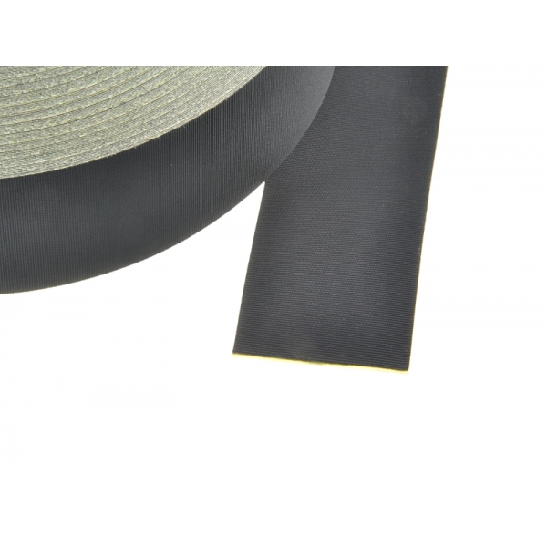 Černá lepicí páska - izolační (tkanina)  OCTAN 30mm x 50m