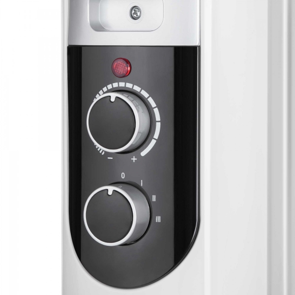 Ohřívač je vybaven automatickou regulací teploty, ochranou proti přehřátí a bezpečnostním spínačem aktivovaným v případě převrácení.